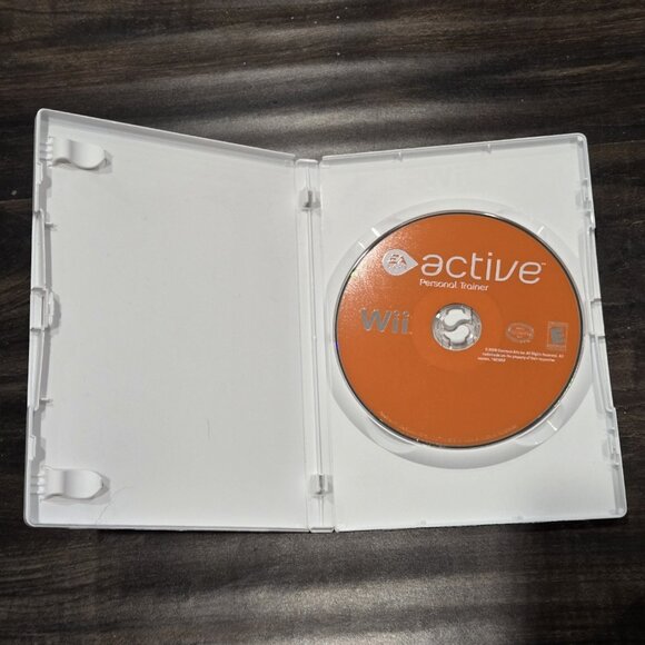 EA SPORTS Active Personal Trainer Nintendo Wii - Picture 3 of 4